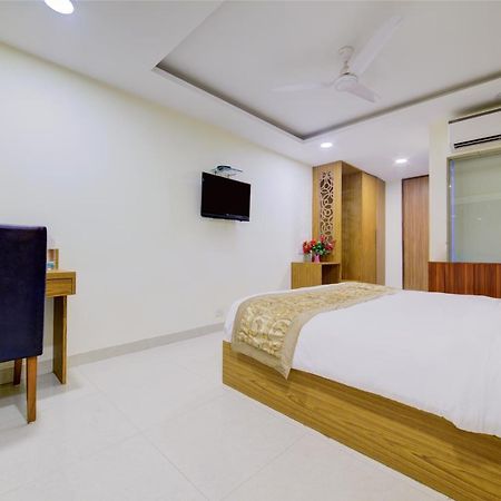 Airport Hotel Daya Capitol Neu-Delhi Exterior foto