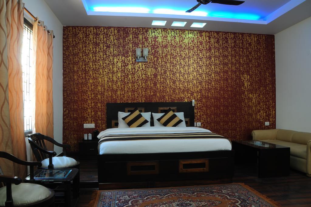 Airport Hotel Daya Capitol Neu-Delhi Exterior foto
