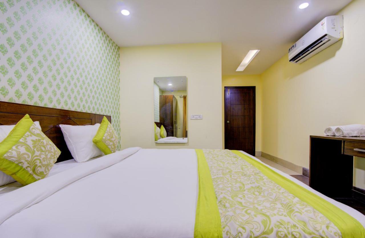 Airport Hotel Daya Capitol Neu-Delhi Exterior foto