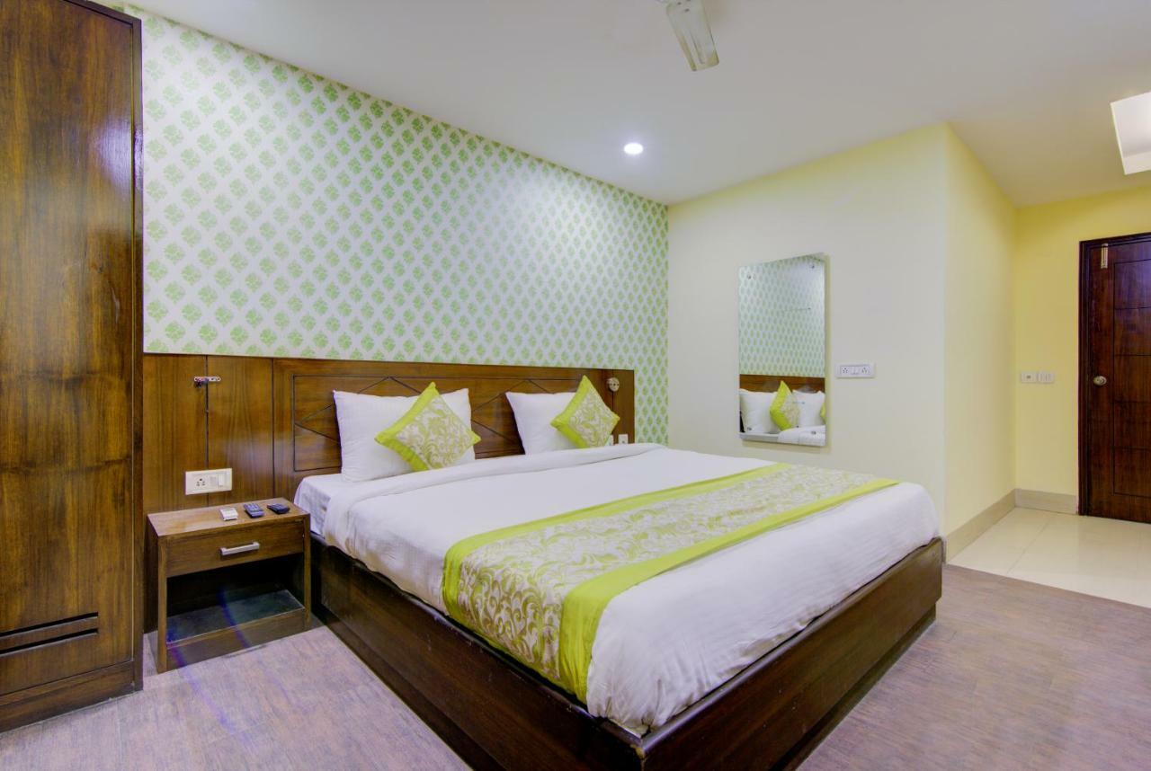 Airport Hotel Daya Capitol Neu-Delhi Exterior foto