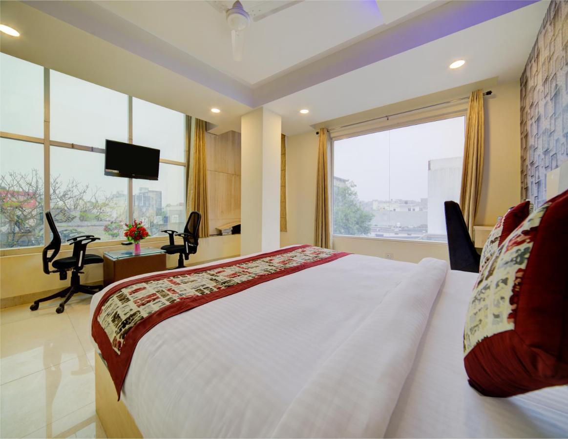 Airport Hotel Daya Capitol Neu-Delhi Exterior foto