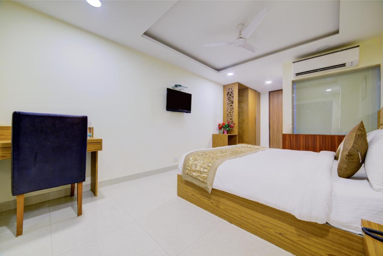 Airport Hotel Daya Capitol Neu-Delhi Exterior foto